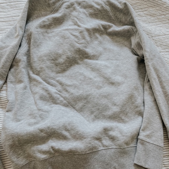 Women’s The North Face Grey Hoodie - Picture 4 of 5